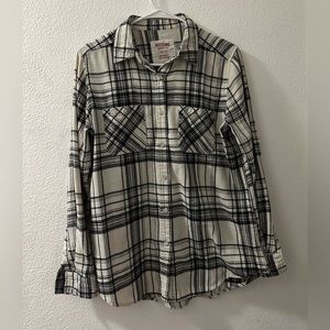 Mossimo women’s flannel.Size S.